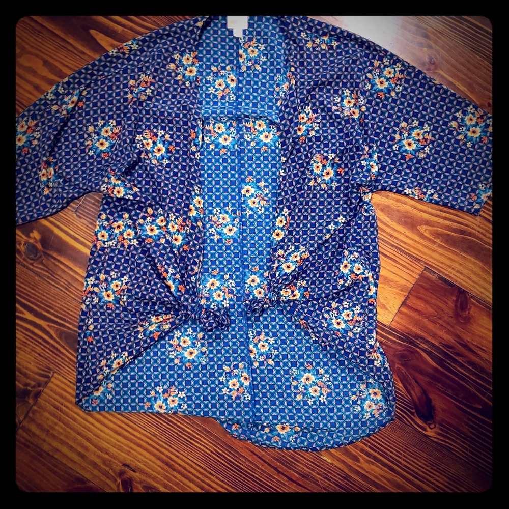 Lularoe Lindsey cardigan